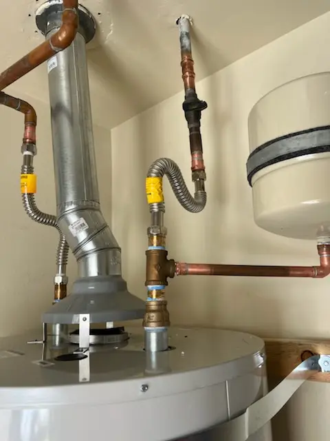 Water heater installation and plumbing repair in Sunnycrest